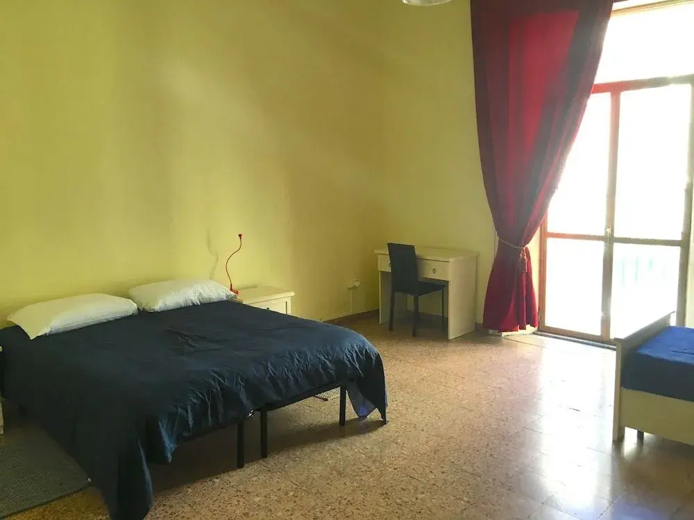 6 Small Rooms
