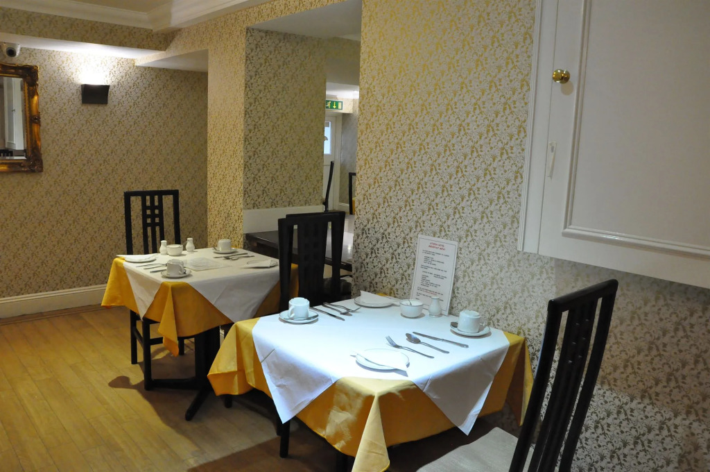 Athena Hotel