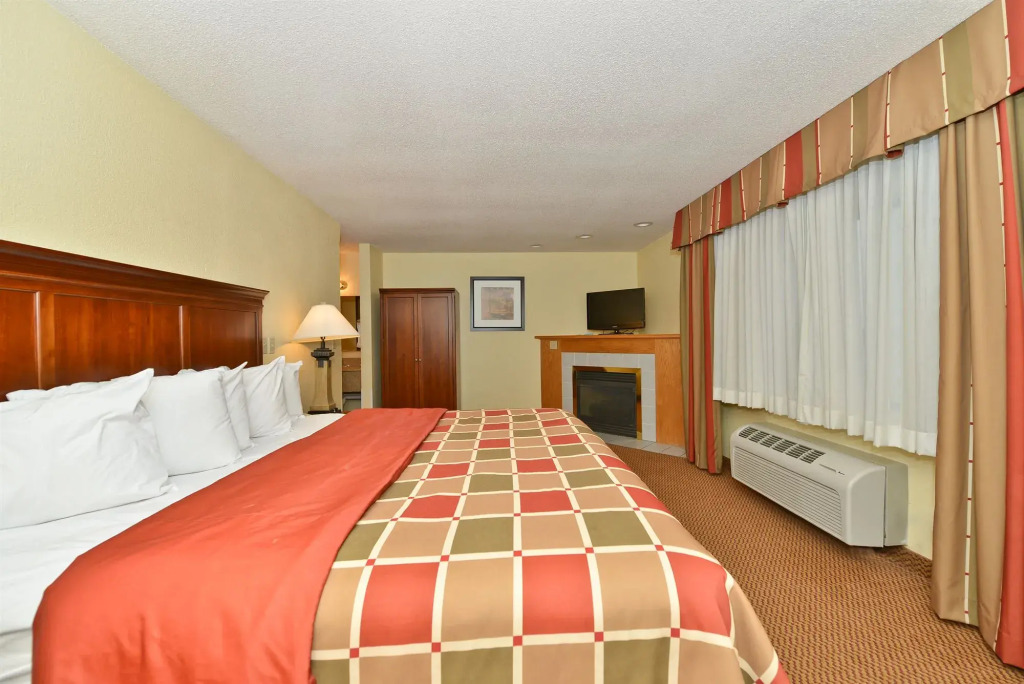 Ramada Platte City Kci Airport
