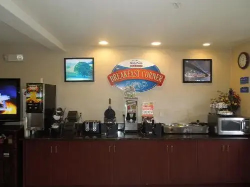Bridgepointe Inn & Suites