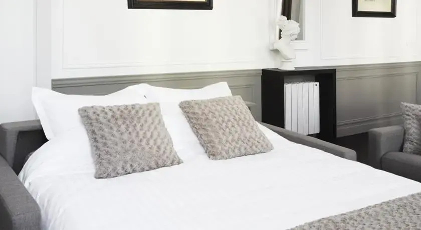 The Residence - Luxury 3 Bedrooms flat Le Louvre