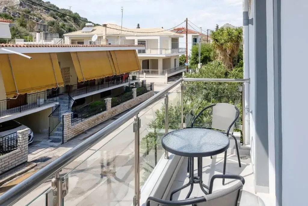 Oreon Suites - Usia