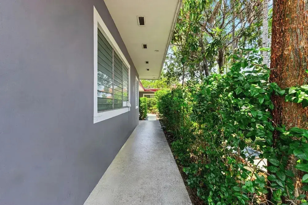 Spacious 1BR in Hollywood FL Pet-friendly, Parking