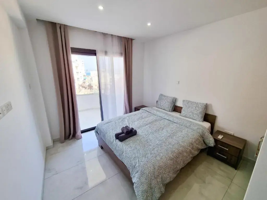 Sea Bay Apartment