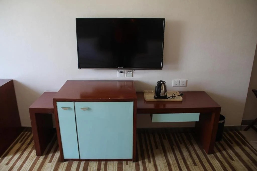 Sunland Hotel