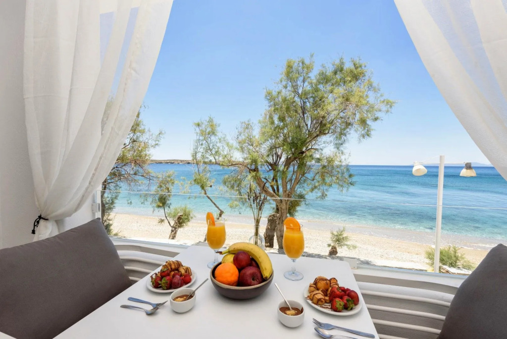Blue Waves Suites Apartments Paros