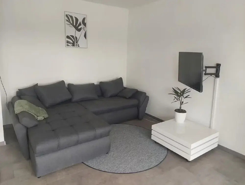 Modern Apartment With Balcony