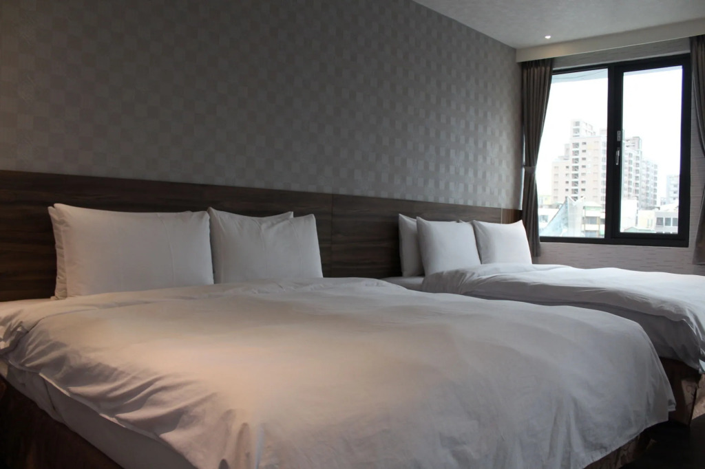 Center Hotel