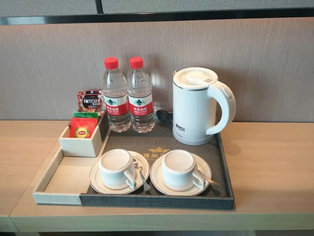 Zhenshang Hotel