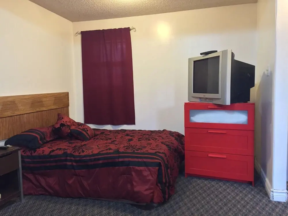 The Capri Motel