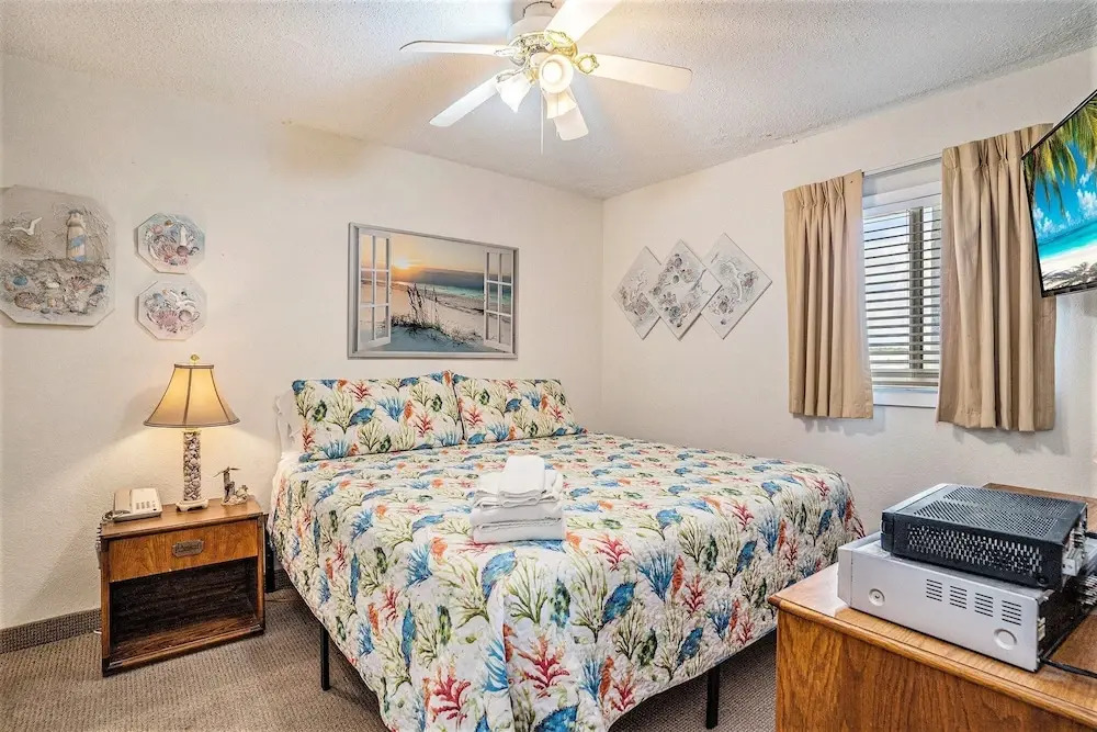 0307 Waters Edge Resort 1 Bedroom Condo by RedAwning