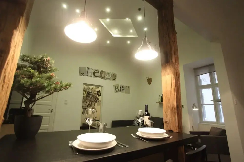 Dfive Apartments - Timber