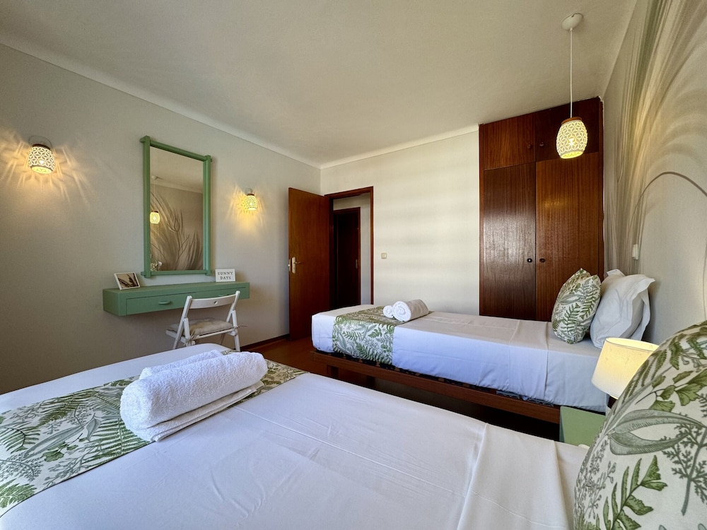 Vilamoura Summer Villa 2 With Pool by Homing