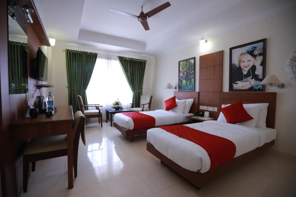 Hotel peninsula