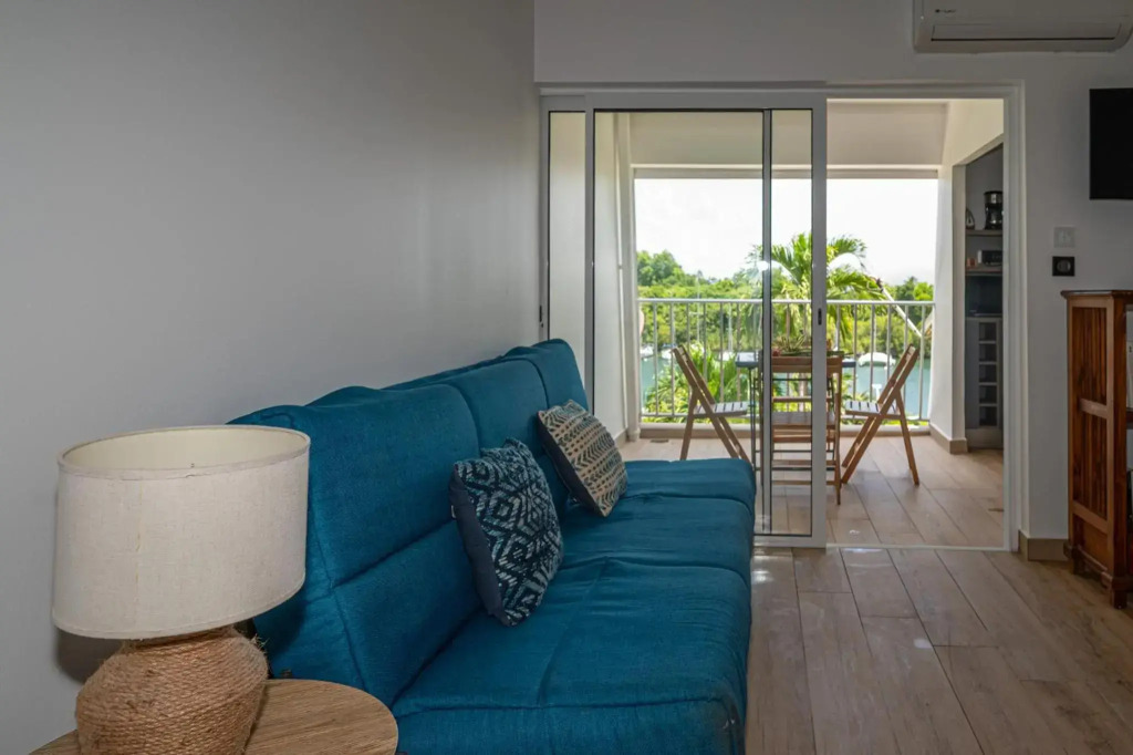 Studio, Piscine Et Vue Mer A La Marina