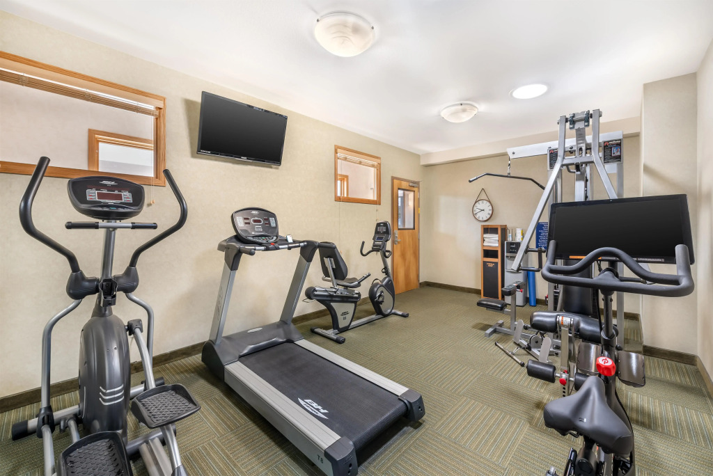 Best Western Plus Silver Saddle Inn