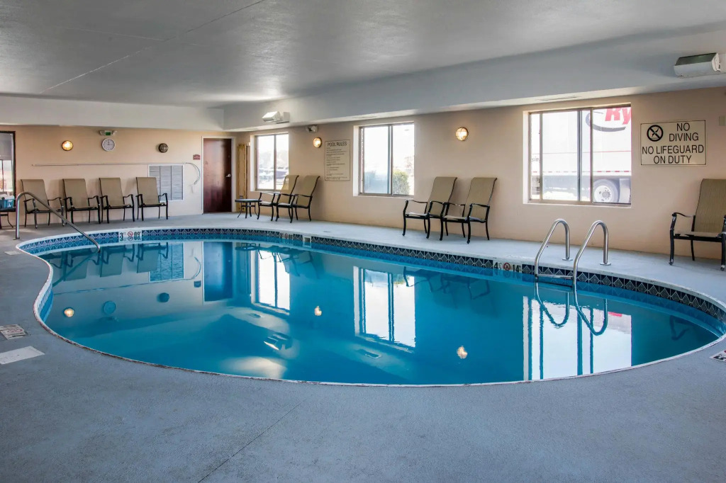 Comfort Suites Findlay I-75 near Sports Complex
