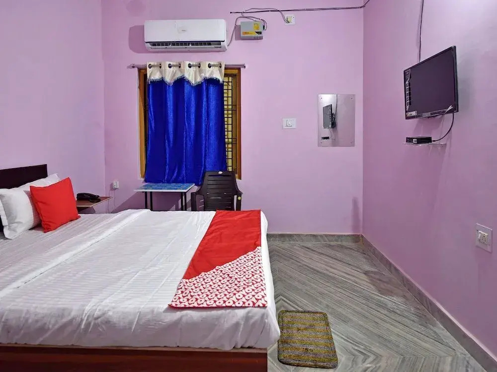 Oyo 14712 The New Garden Inn