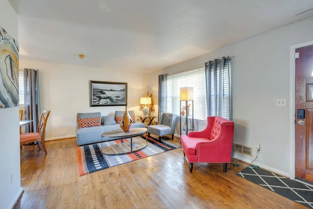 5 Mi to Trussville: Birmingham Home w/ Balcony
