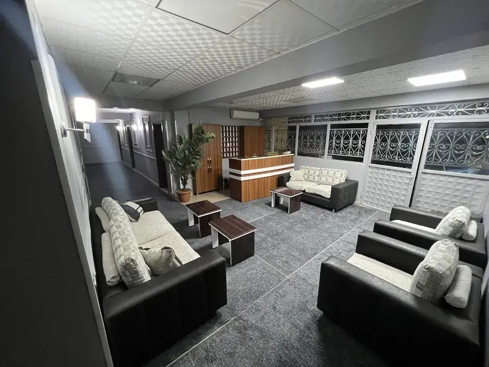 THE HİLLTOP OTEl