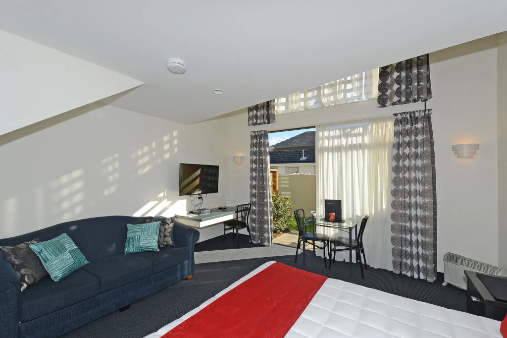 Totara Lodge