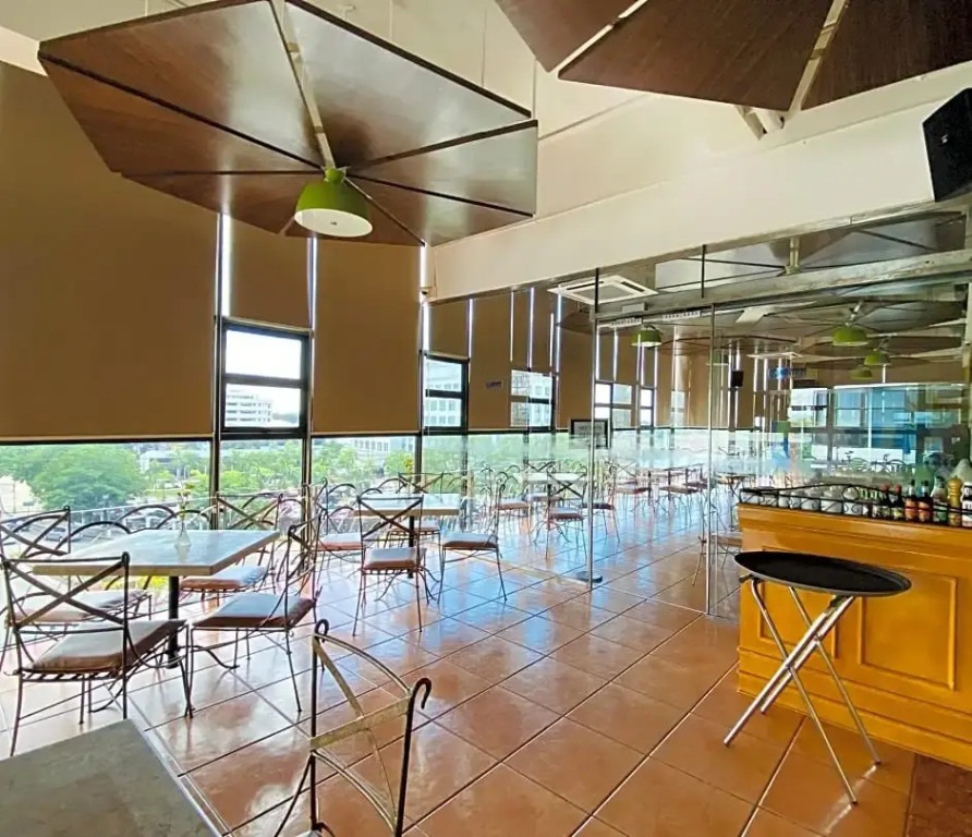 Days Hotel by Wyndham Iloilo