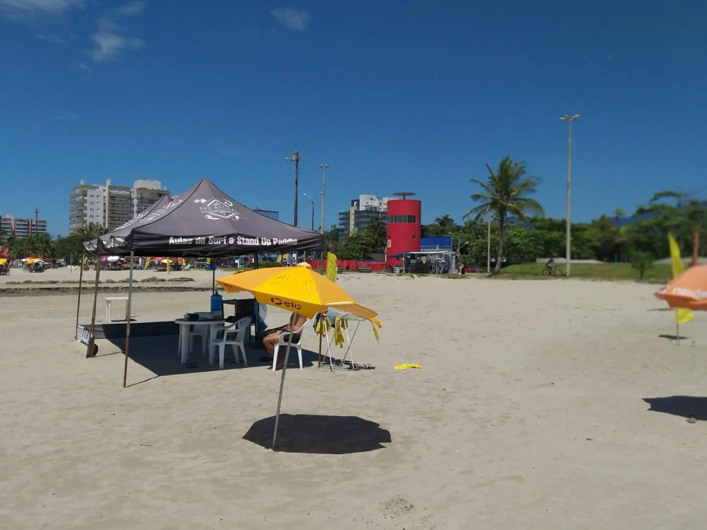 Casa Térrea-Bertioga-Uso exclusivo para de 1 a 12 pessoas
