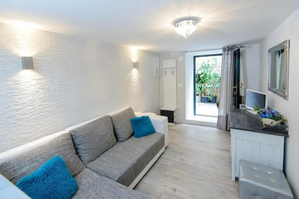 Apartment Brilliant