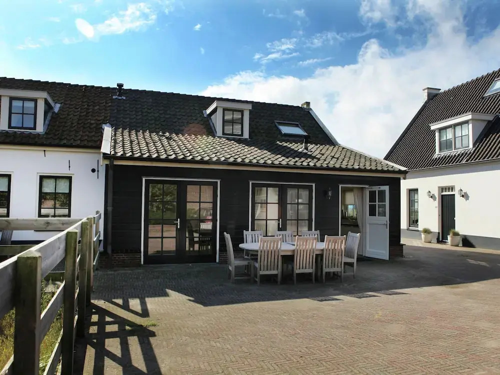 Farmhouse, on 150 Meters of the Beaches