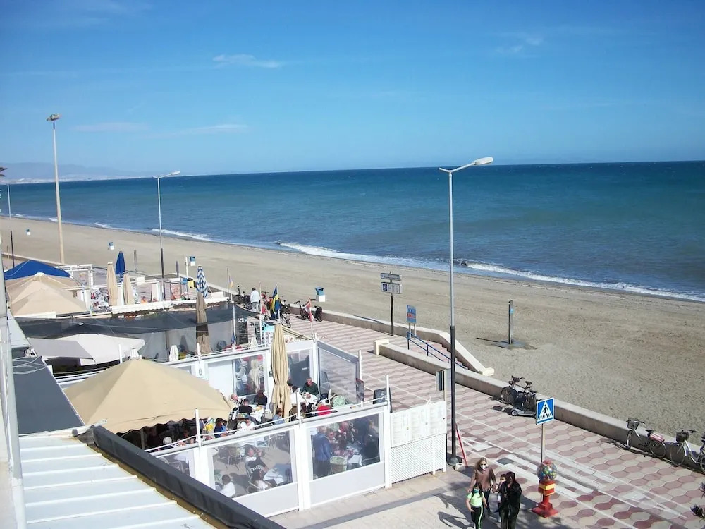 1 Bedroom Penthouse On Front Line Of The Beach