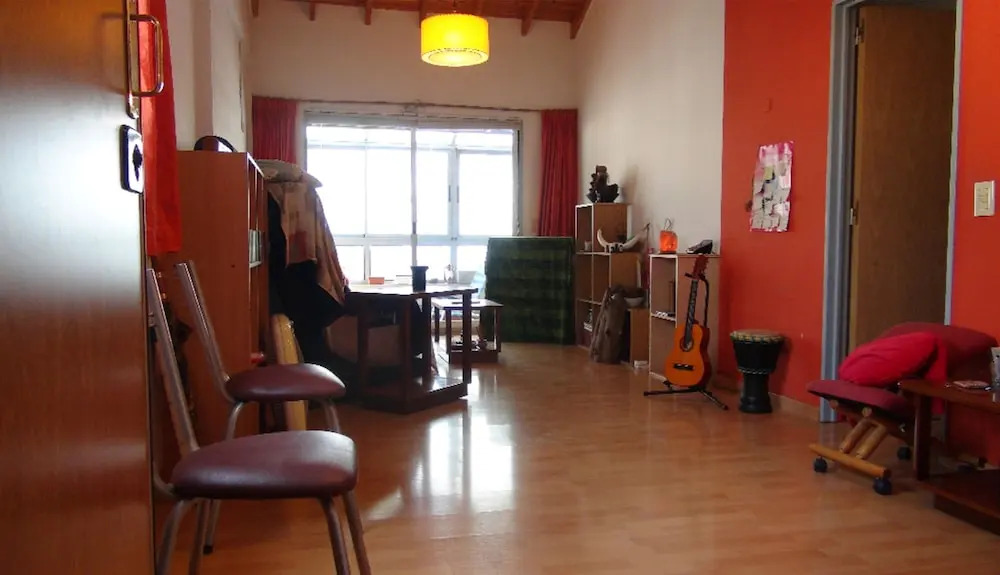 Sunny 2 Bedroom Apartment