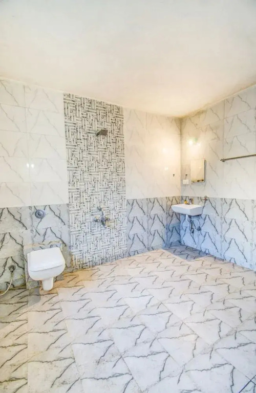 FabHotel Truvic