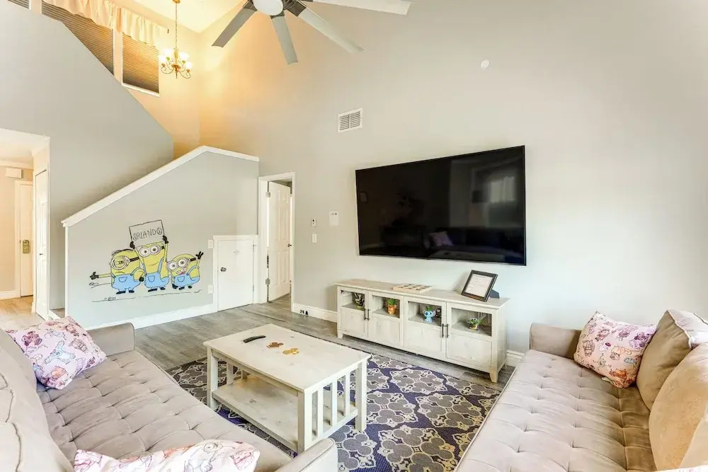 Disney-themed Home: Swim, BBQ & Explore Kissimmee!