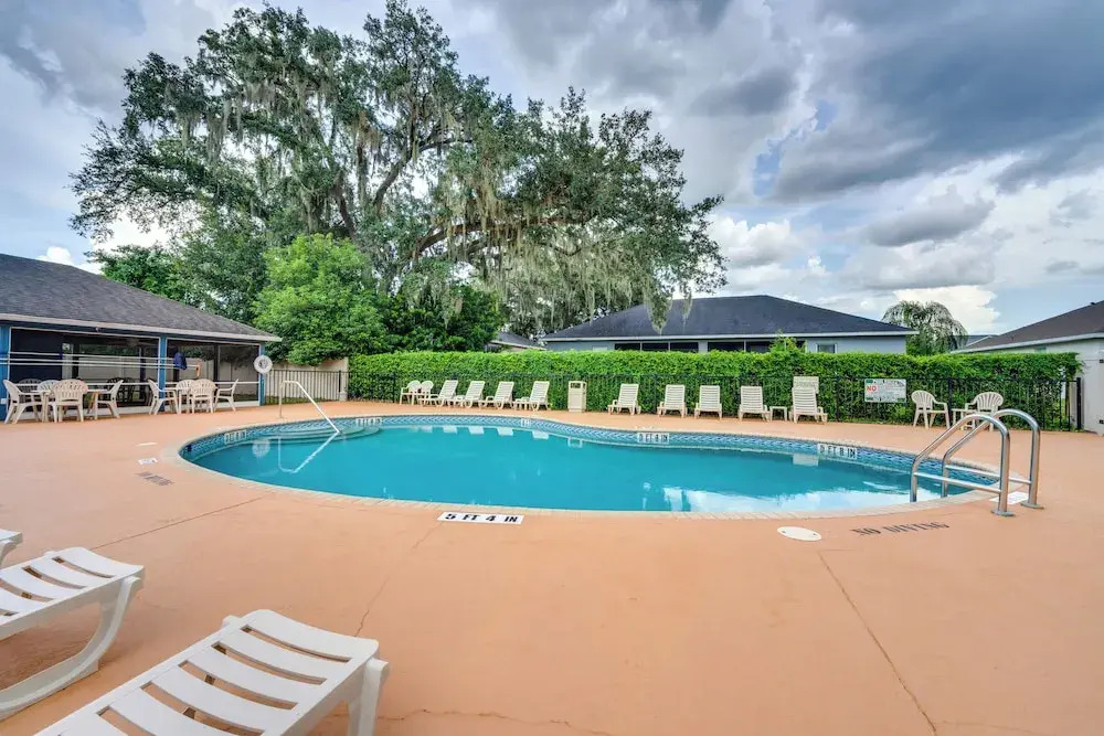 20 Mi to Disney: Family Home w Pool in Davenport