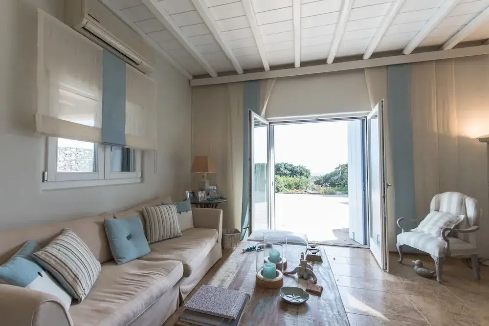 Villa Aphrodite sunkissed MykonianLuxury