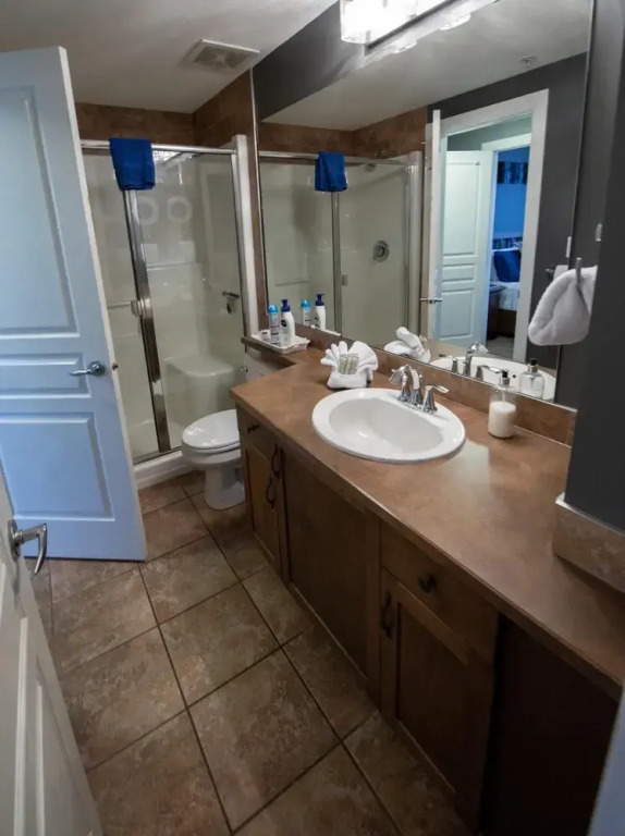 Stylish Ground Level Suite at Playa #145