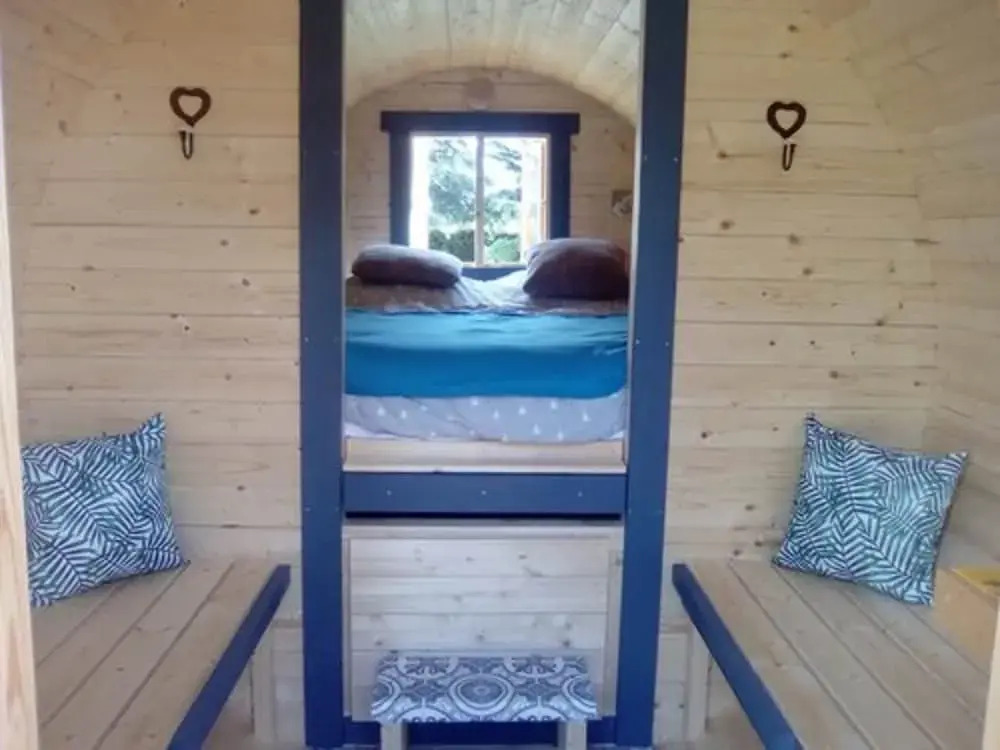 LES TONNEAUX DE LEURE LOGEMENT INSOLITE