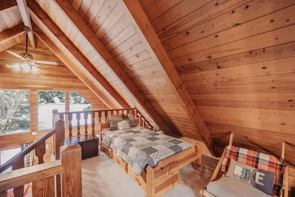 Mt Baker Rim Cabin #53 - A Cozy Cabin With a Open Fire Place and Outdoor hot tub