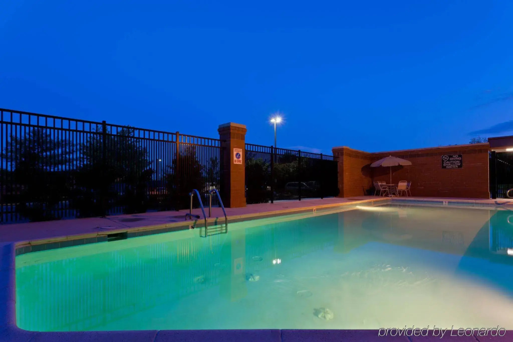 Holiday Inn Express Baltimore BWI Airport West by IHG