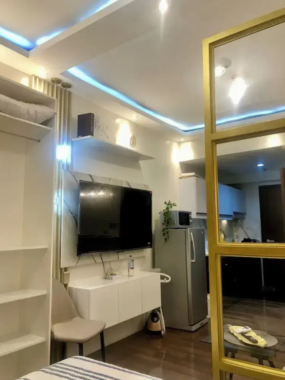 Luxurious White & Gold Haven in Makati