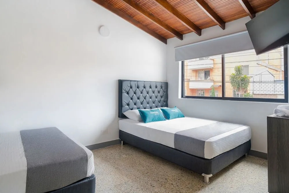 Hotel Ayenda Urbano 70 1260