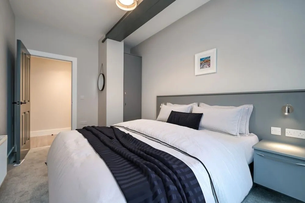 Castle Buildings Serviced Apartments