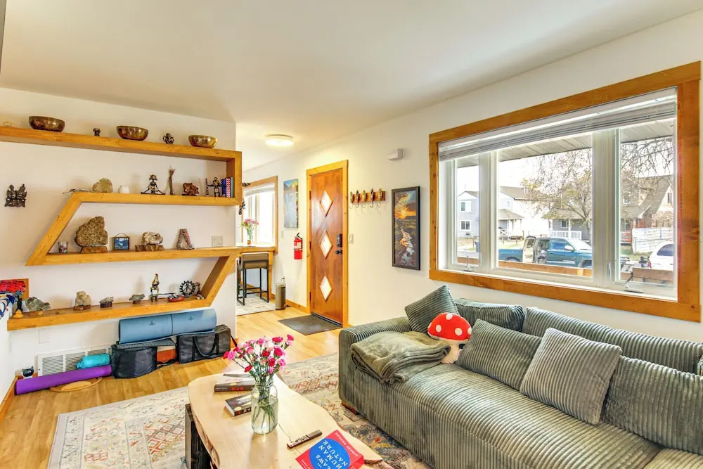 12 Mi to Bozeman: Duplex w/ Sauna & Yard