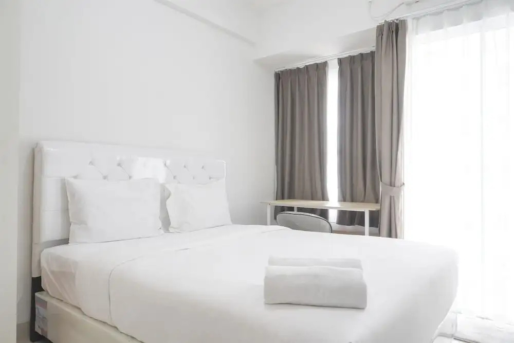 Modern Look Studio Room At Citra Living Apartment