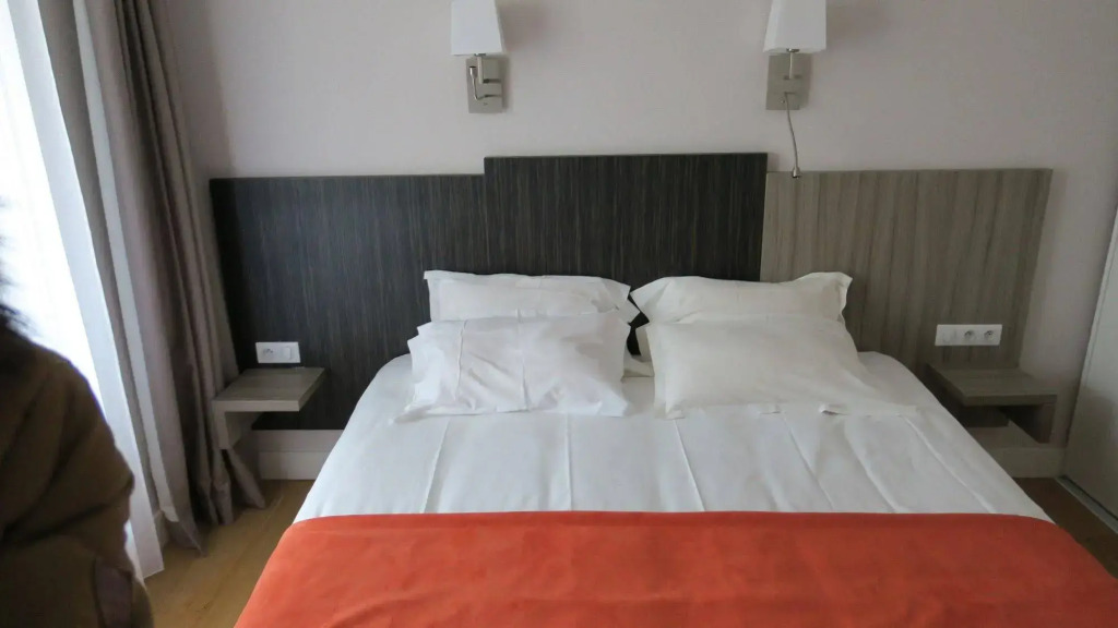 Yatt Hotel