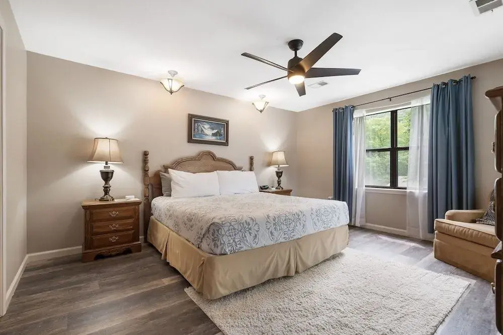 An Un-fore-gettable Time - Shared Pool & Near Lake