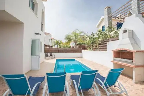 The Ultimate 5 Star Holiday Villa in Paralimni with Private Pool And Close To the Beach, Paralimni Villa 1308
