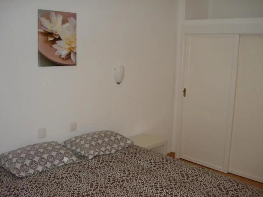 Book Jet - Las Lomas Sunny Holiday Homes