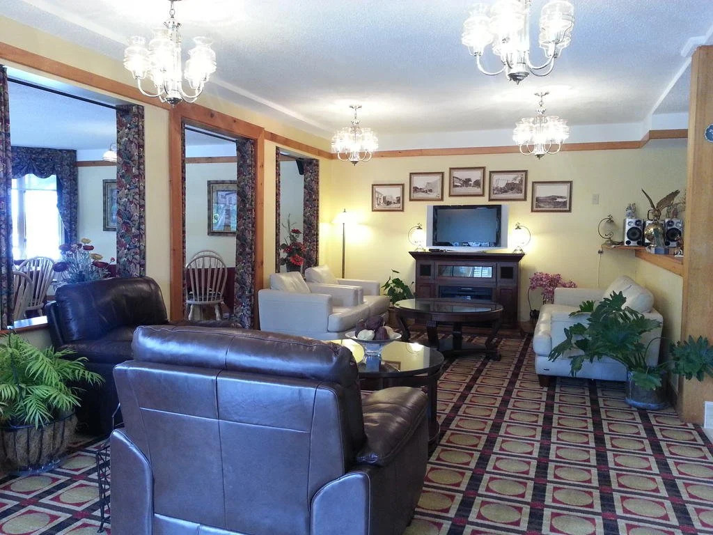 Granite Town Hotel