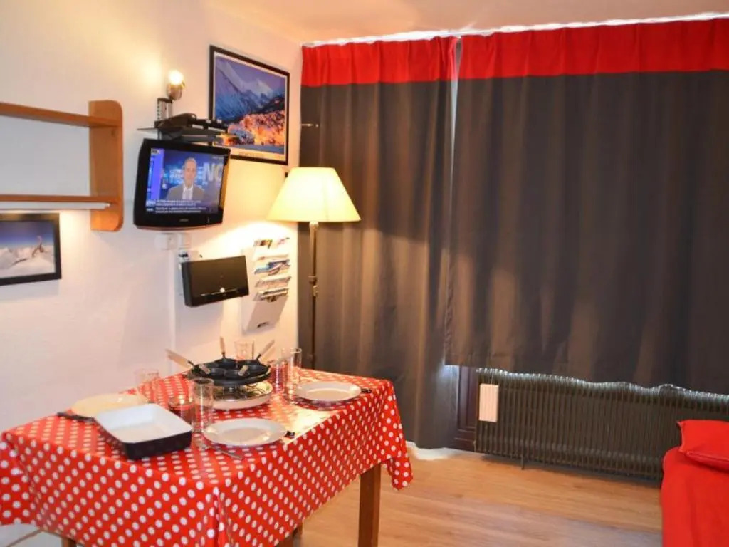 Appartement Les Menuires, 1 pièce, 3 personnes - FR-1-452-281